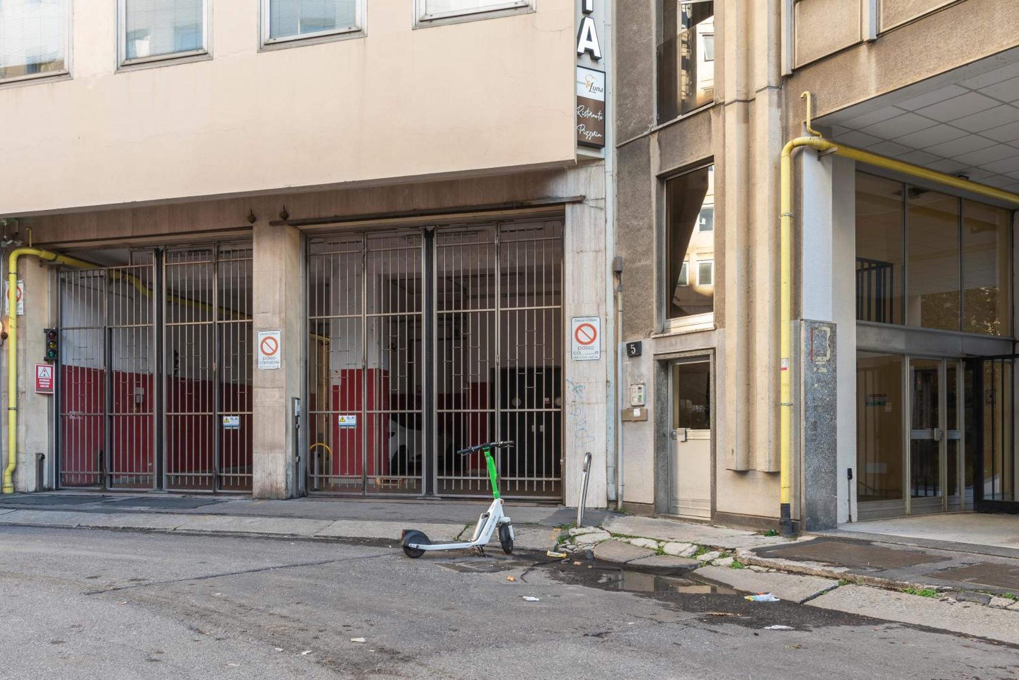 Centrale Flexyrent - Steps From Train Station Milano Ngoại thất bức ảnh