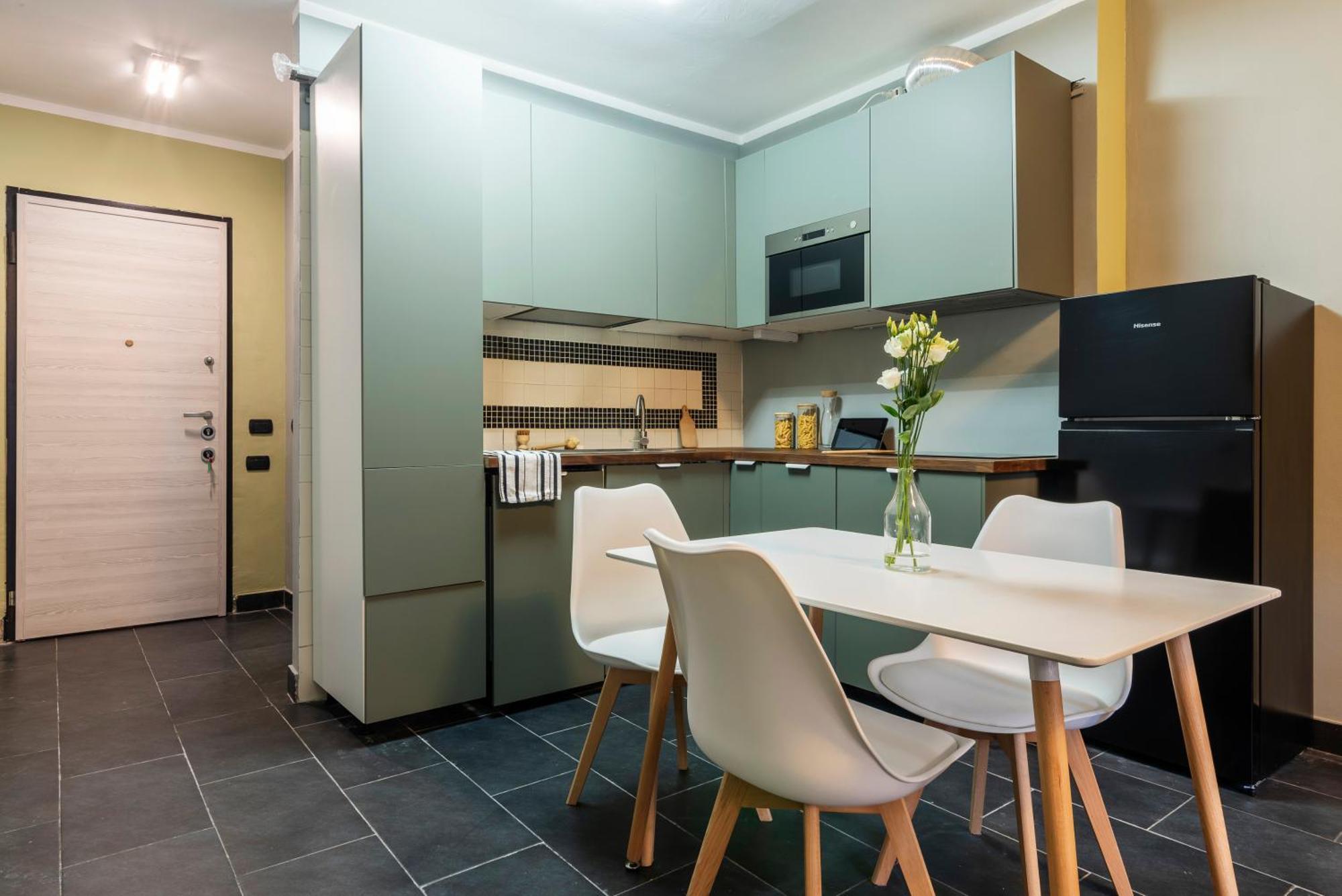 Centrale Flexyrent - Steps From Train Station Milano Ngoại thất bức ảnh
